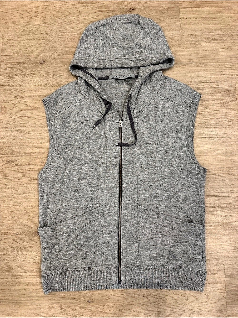 Athleta Medium Gray Hooded Zip Vest Size Medium Like New